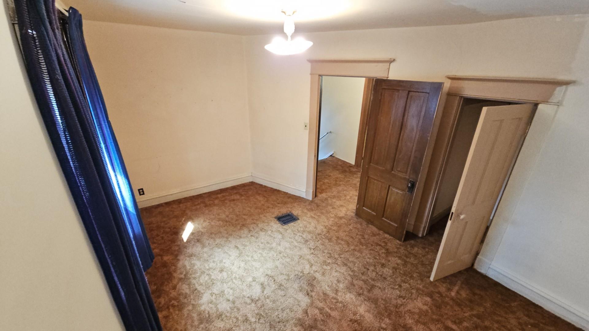 320 Dease Street, Thunder Bay, ON - Indoor Photo Showing Other Room