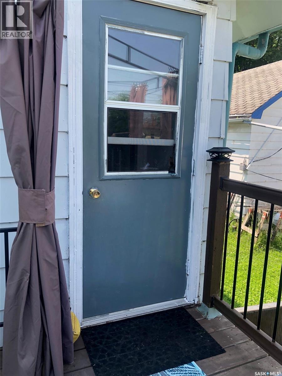322 5Th Avenue E, Canora, SK - Indoor