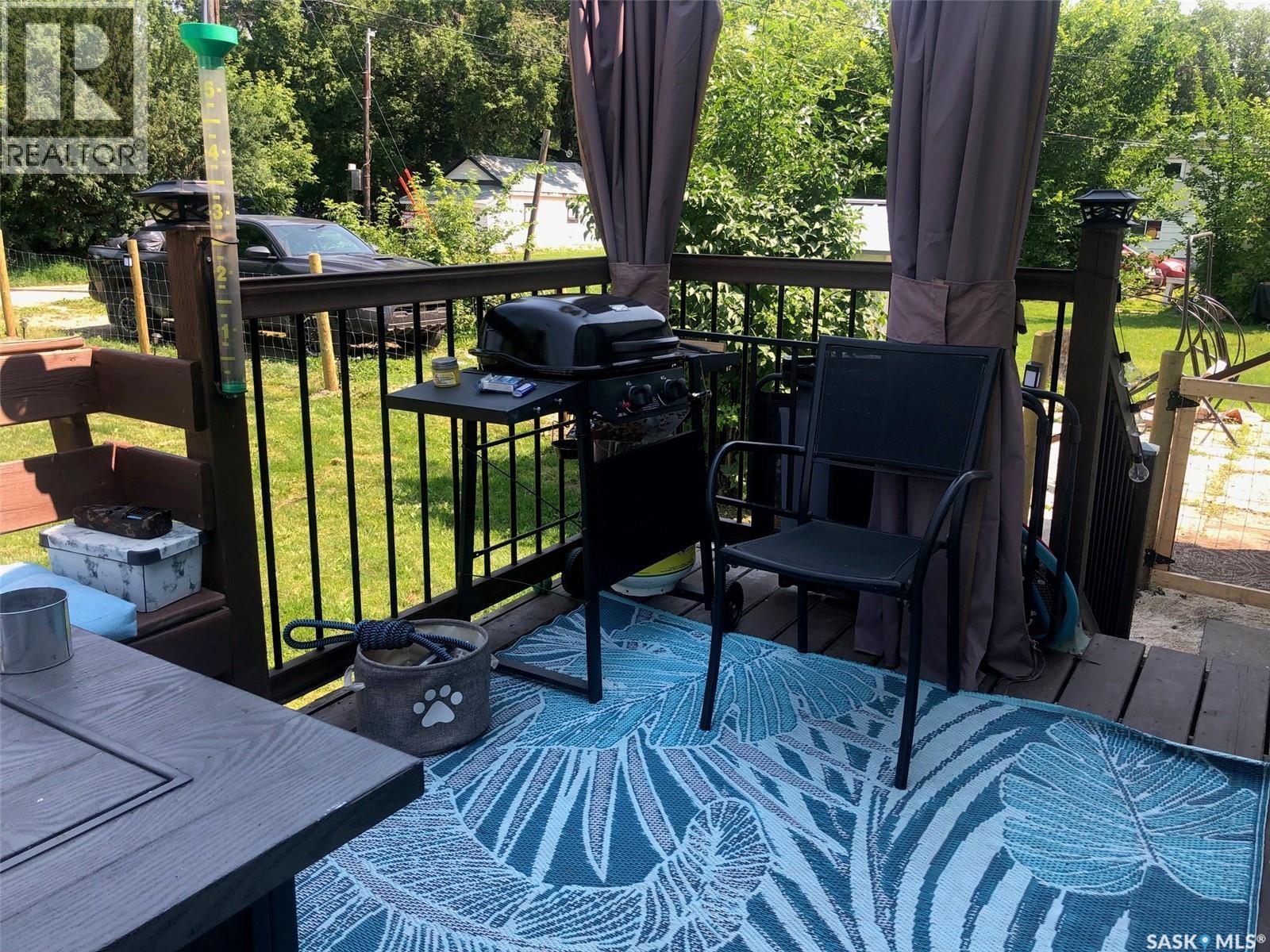 322 5Th Avenue E, Canora, SK - Outdoor With Deck Patio Veranda With Exterior