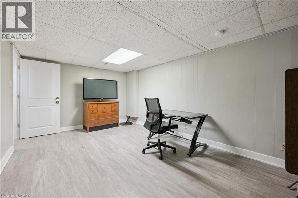 121 University Avenue E Unit# 11, Waterloo, ON - Indoor