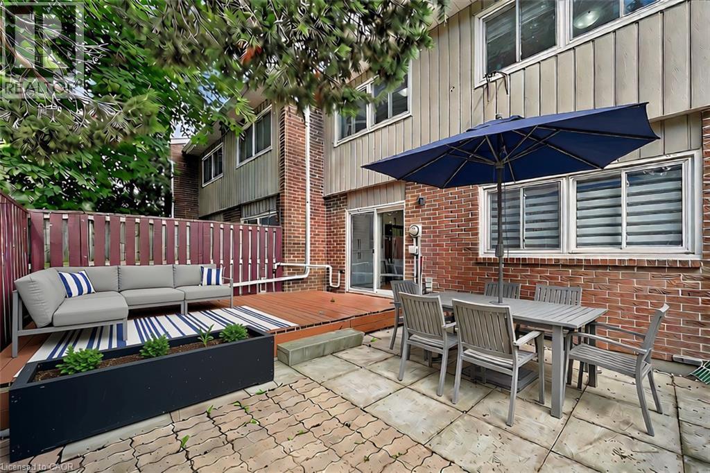 121 University Avenue E Unit# 11, Waterloo, ON - Outdoor With Deck Patio Veranda With Exterior