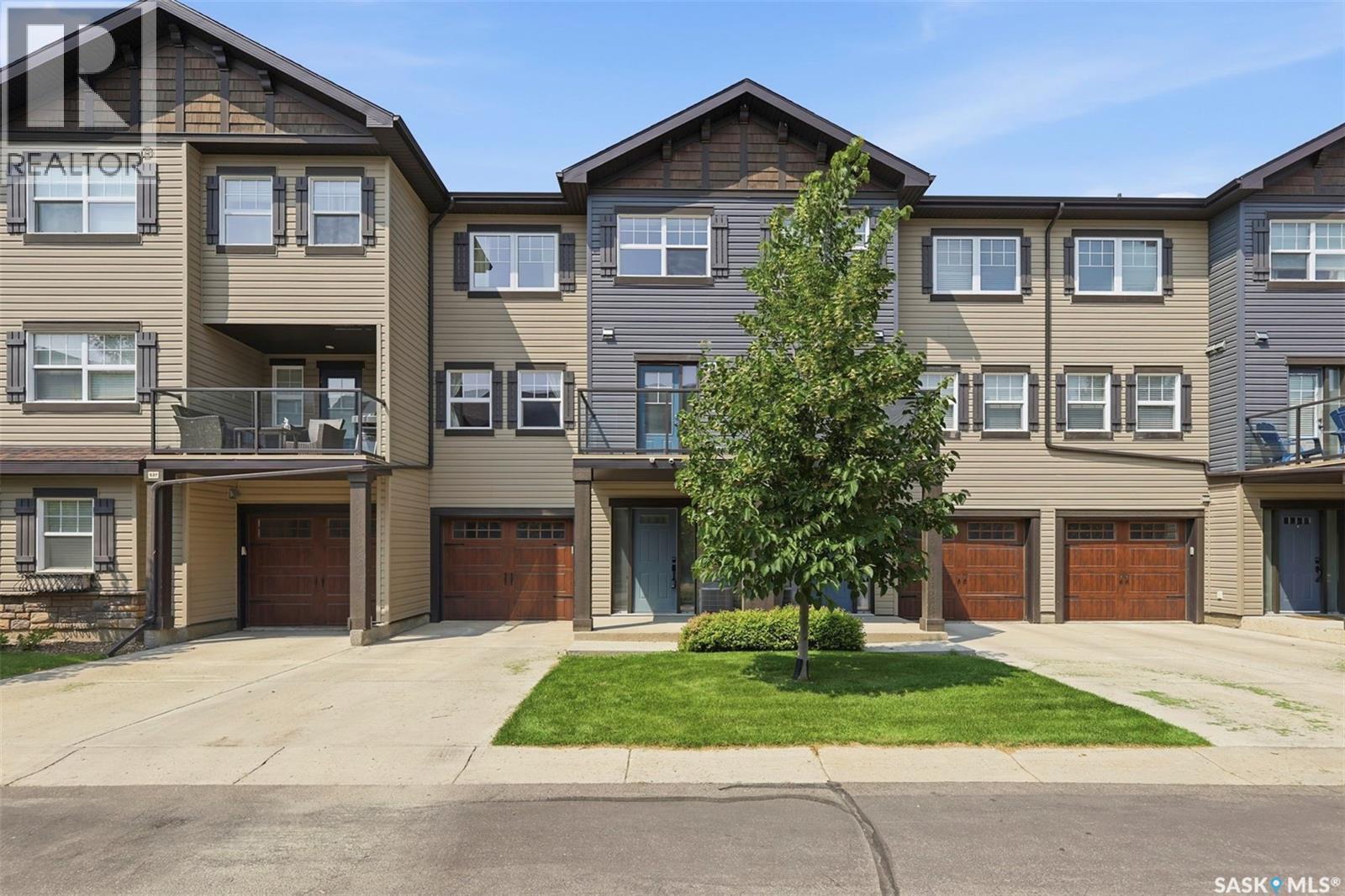 539 150 Langlois Way, Saskatoon, SK - Outdoor With Balcony With Facade
