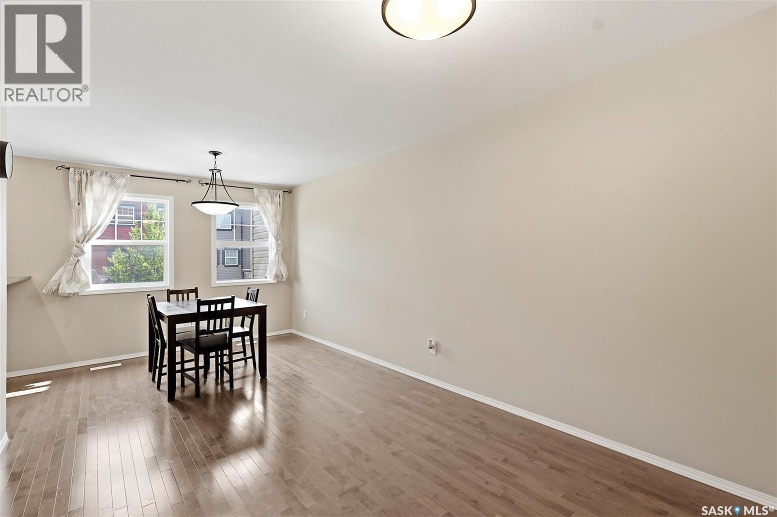 539 150 Langlois Way, Saskatoon, SK - Indoor