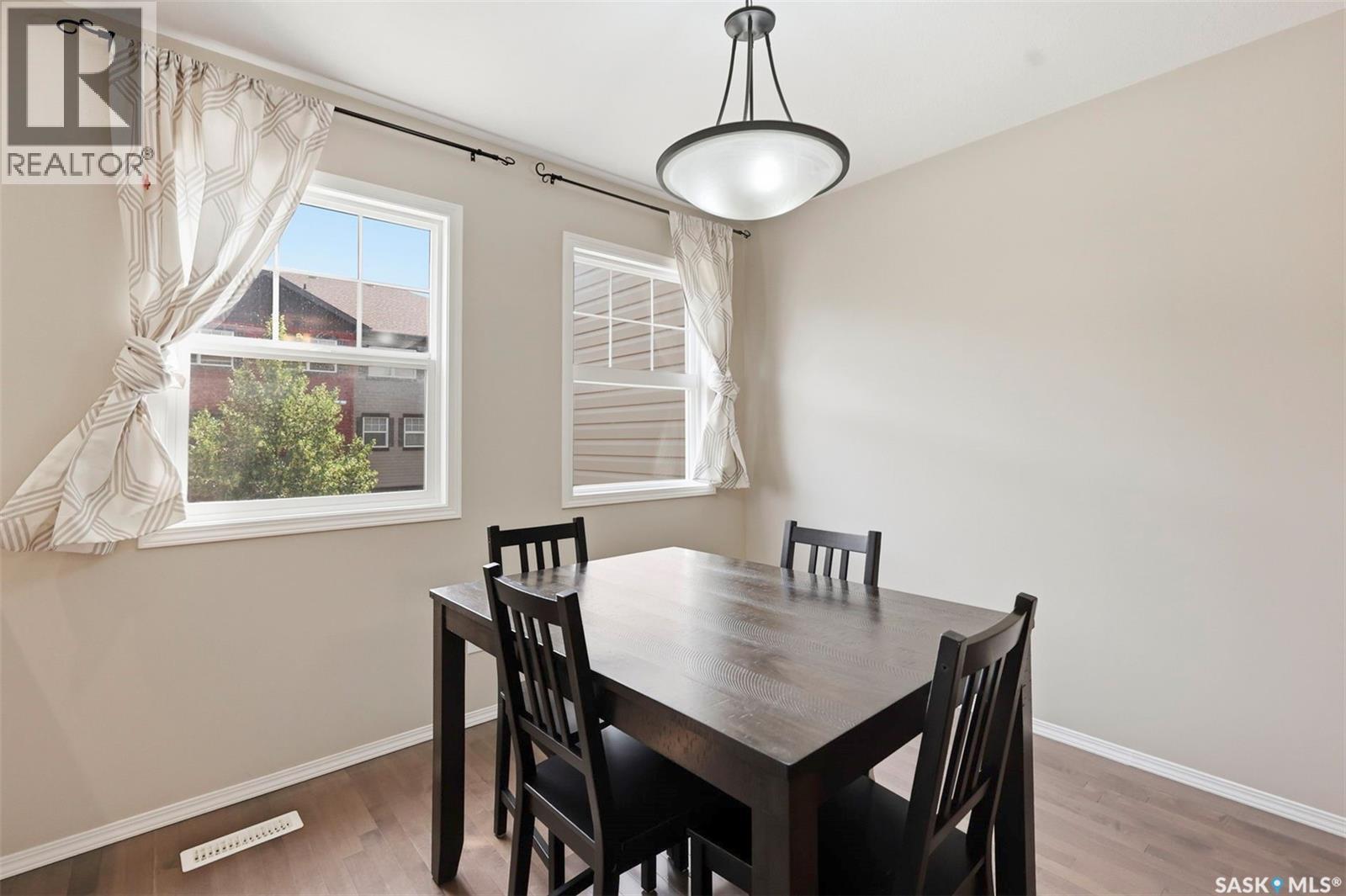 539 150 Langlois Way, Saskatoon, SK - Indoor Photo Showing Dining Room
