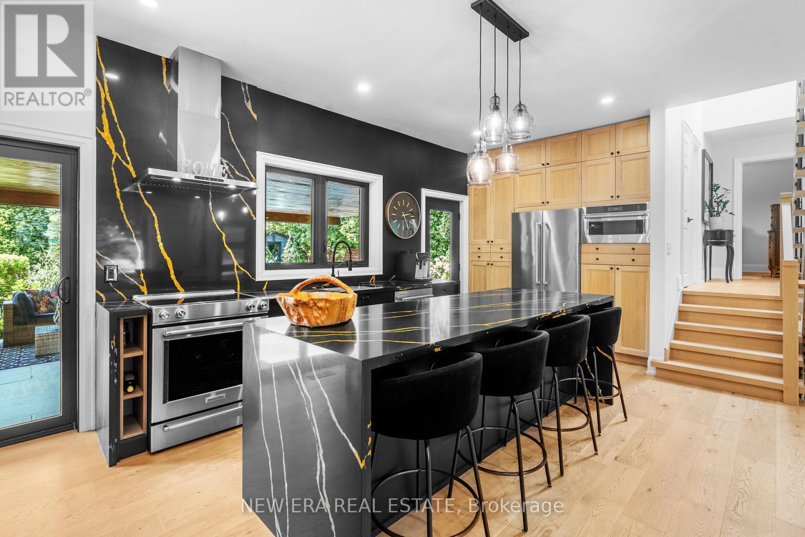 261 Pinetree Way, Mississauga, ON - Indoor