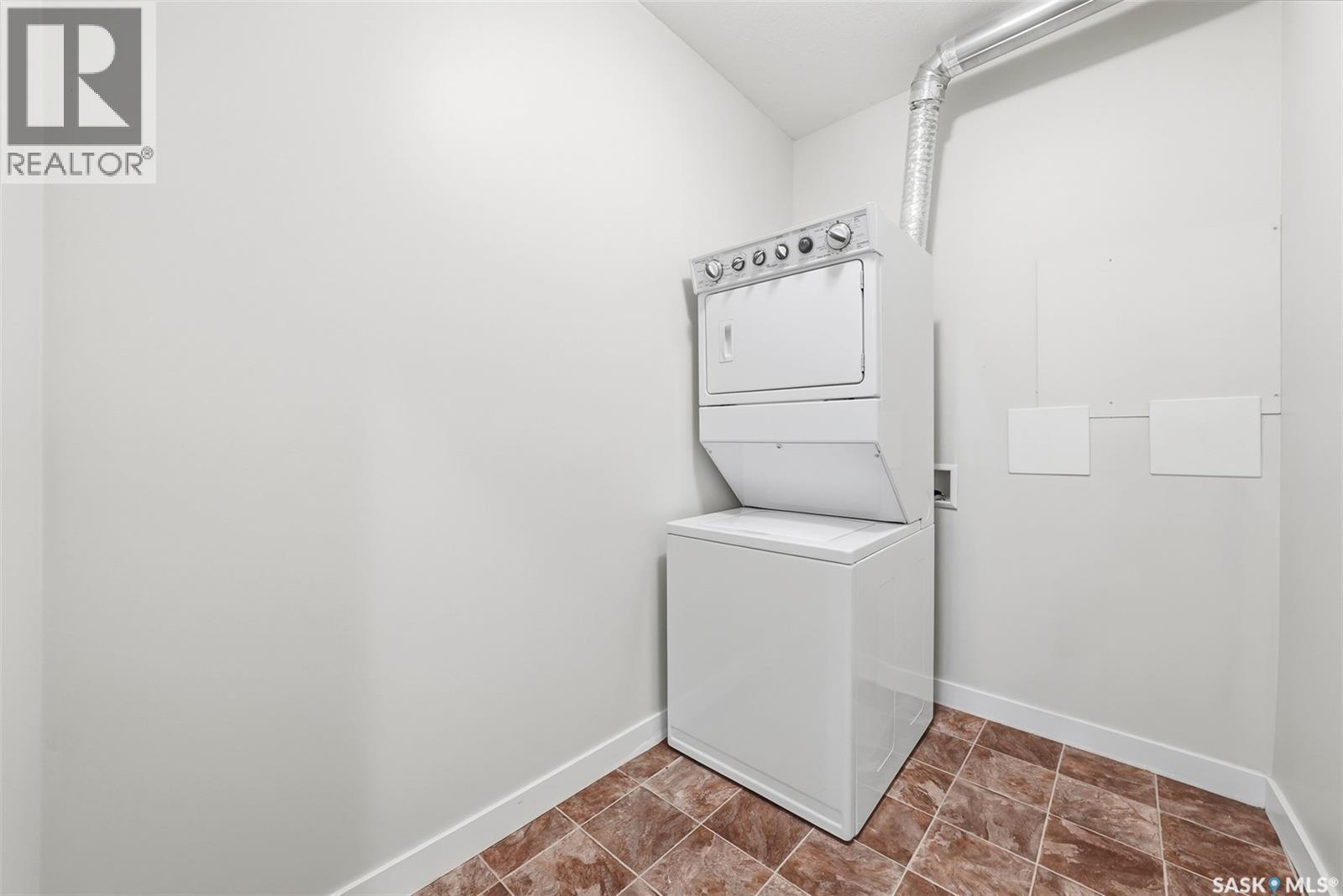 104 714 Hart Road, Saskatoon, SK - Indoor Photo Showing Laundry Room