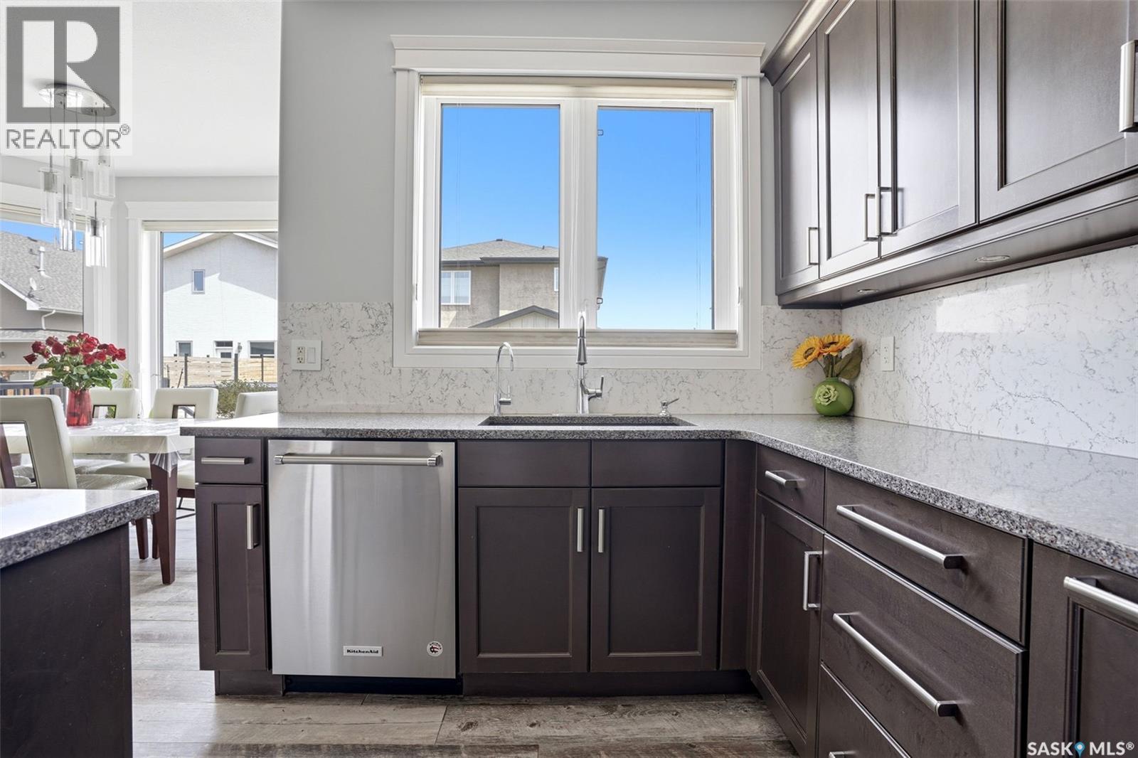 4868 Wright Road, Regina, SK - Indoor Photo Showing Kitchen With Upgraded Kitchen