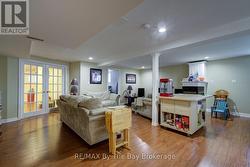 Family room - 