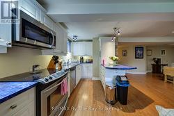 Kitchen pic 2 - 