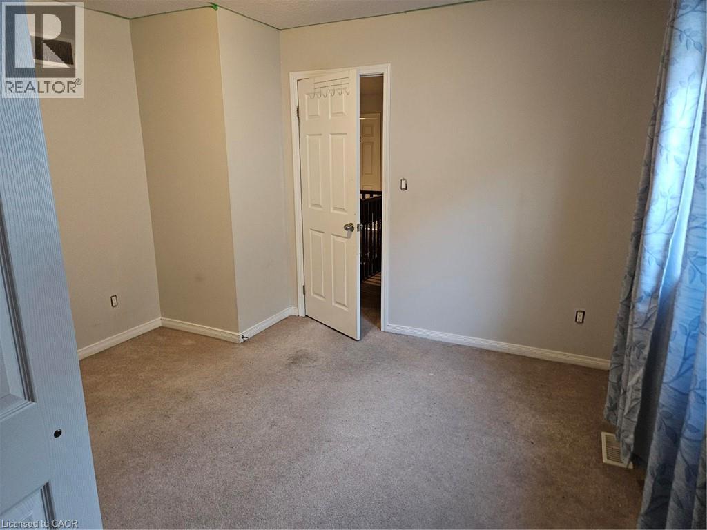 300 Countrystone Crescent, Kitchener, ON - Indoor Photo Showing Other Room
