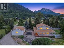 6152 Cunliffe Road Road Fernie, BC V0B 1M5