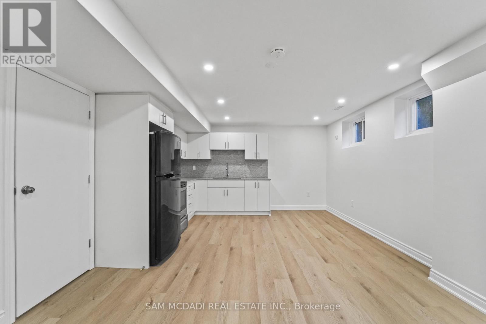 1821 Christopher Road, Mississauga, ON - Indoor