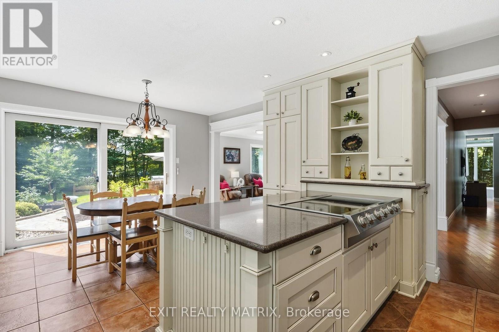 1634 Lucien Street, Champlain, ON - Indoor Photo Showing Kitchen