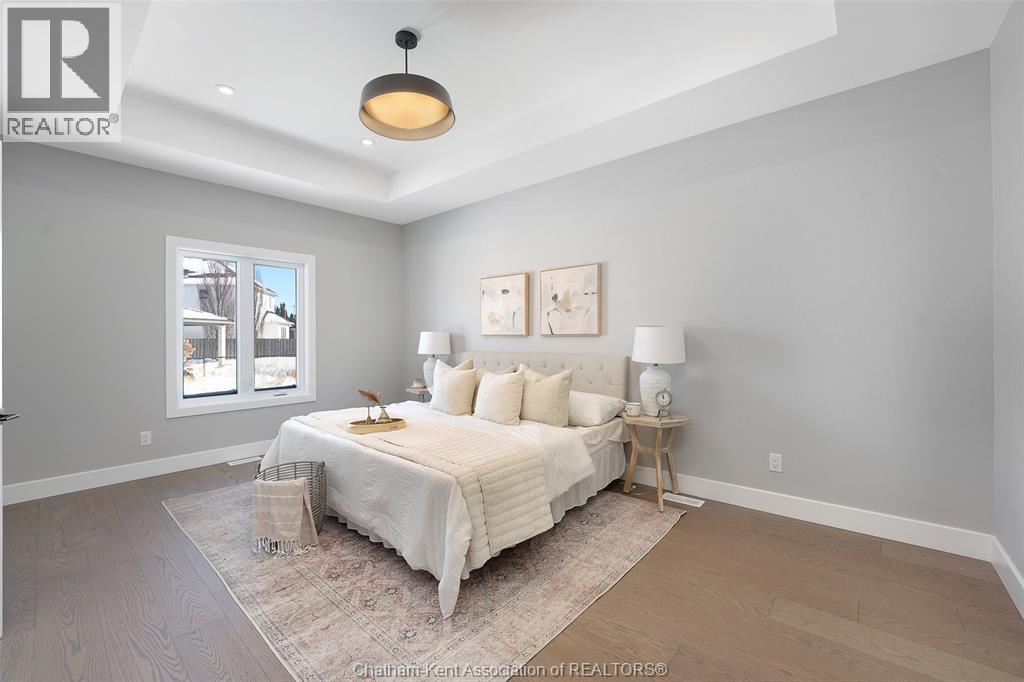 76 Bloomington Way, Chatham, ON - Indoor Photo Showing Bedroom