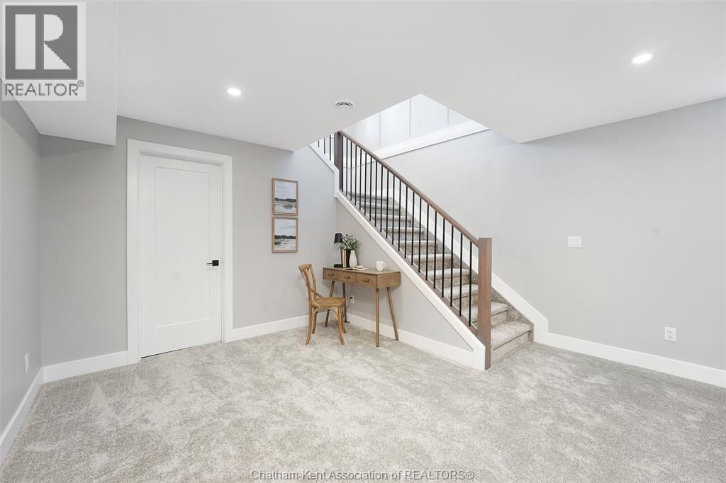 76 Bloomington Way, Chatham, ON - Indoor Photo Showing Other Room