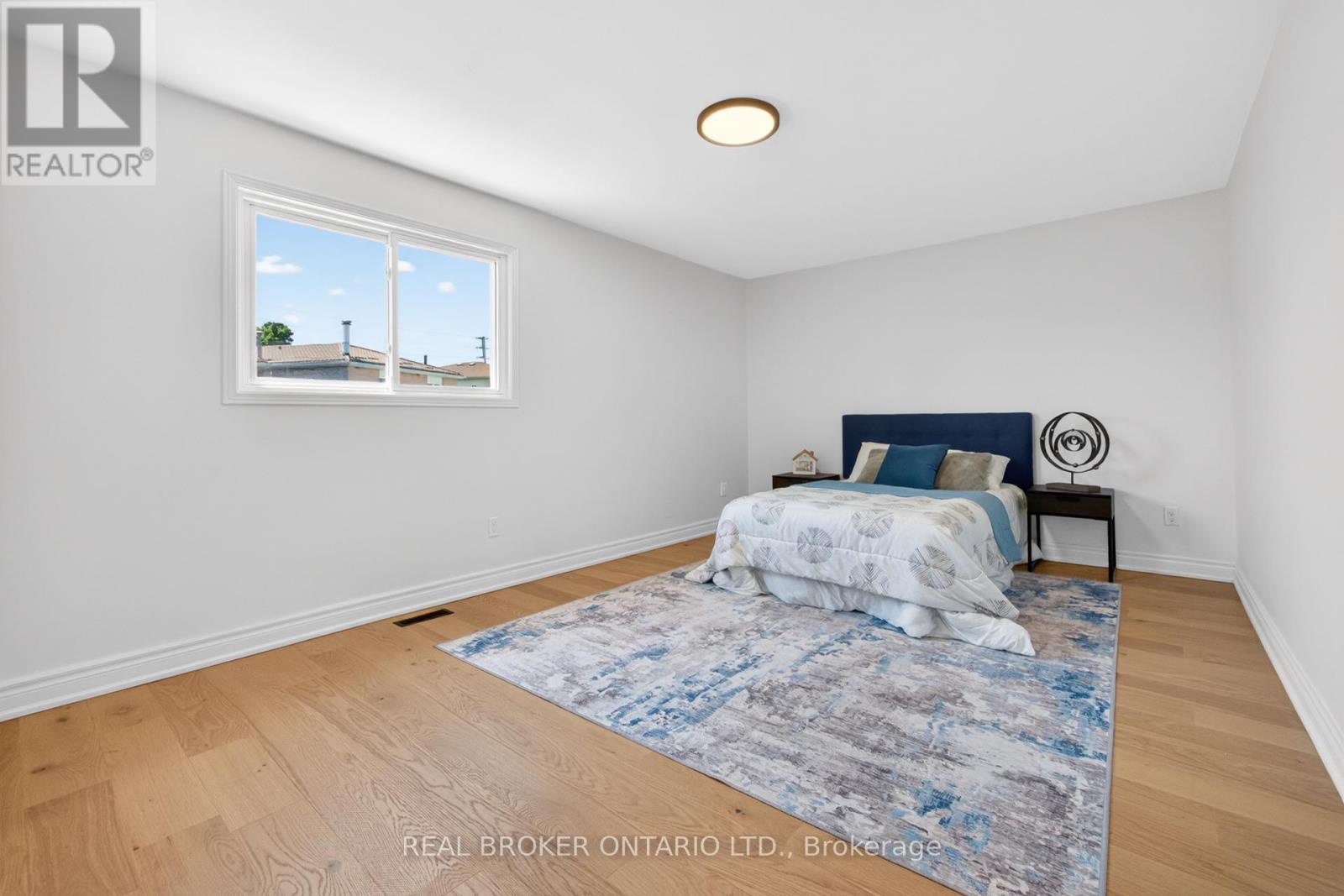 4326 Waterford Crescent, Mississauga, ON - Indoor Photo Showing Bedroom