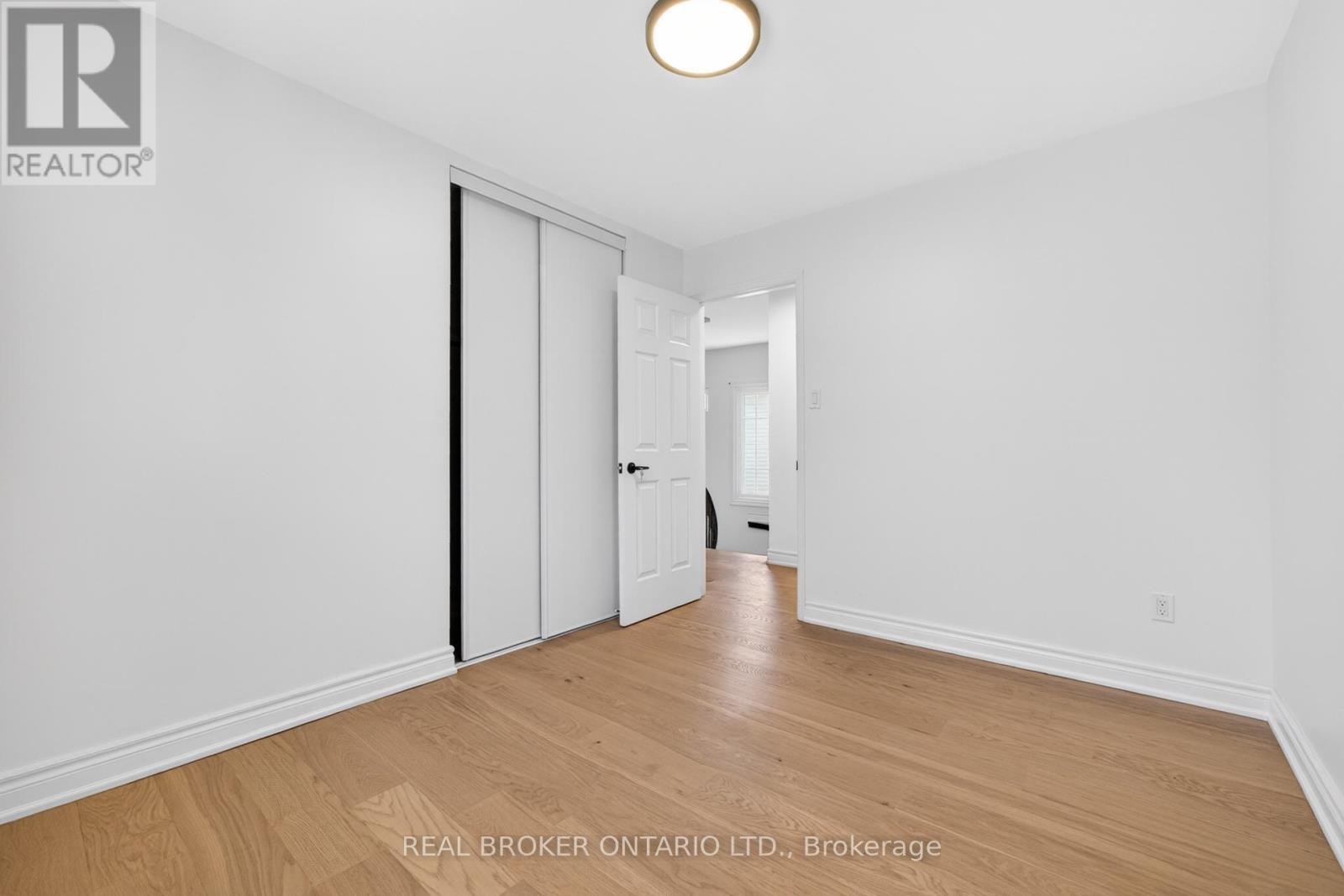 4326 Waterford Crescent, Mississauga, ON - Indoor Photo Showing Other Room