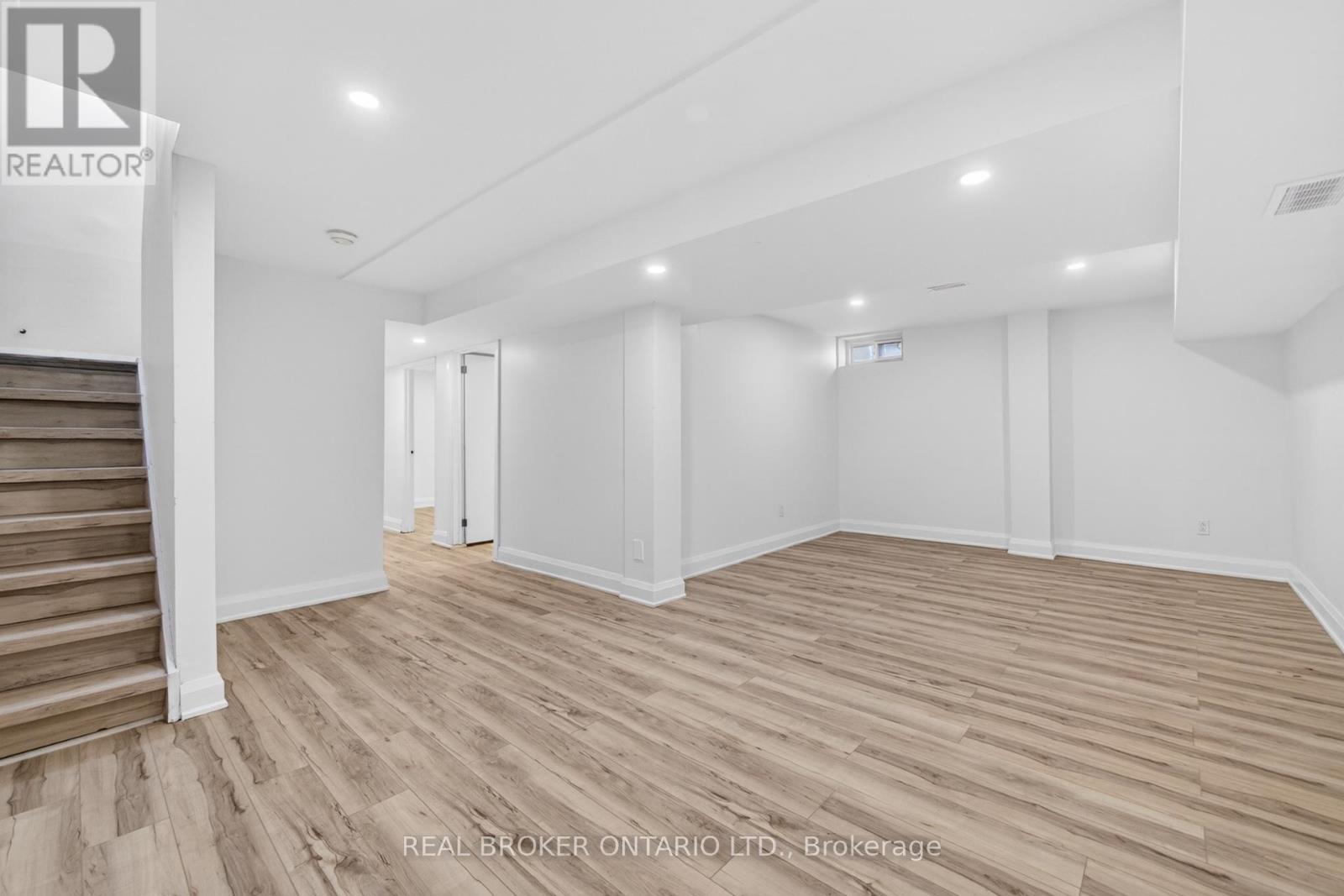 4326 Waterford Crescent, Mississauga, ON - Indoor Photo Showing Other Room