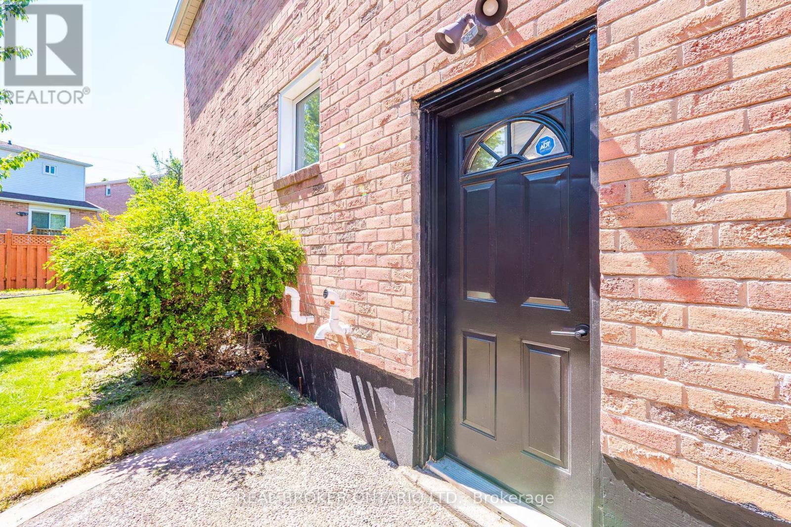 4326 Waterford Crescent, Mississauga, ON - Outdoor With Exterior