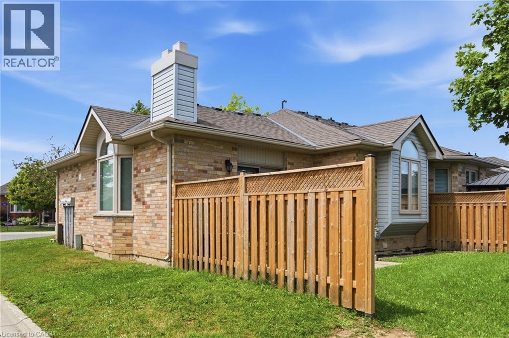 21 Cathy Drive, Mount Hope, ON - Outdoor