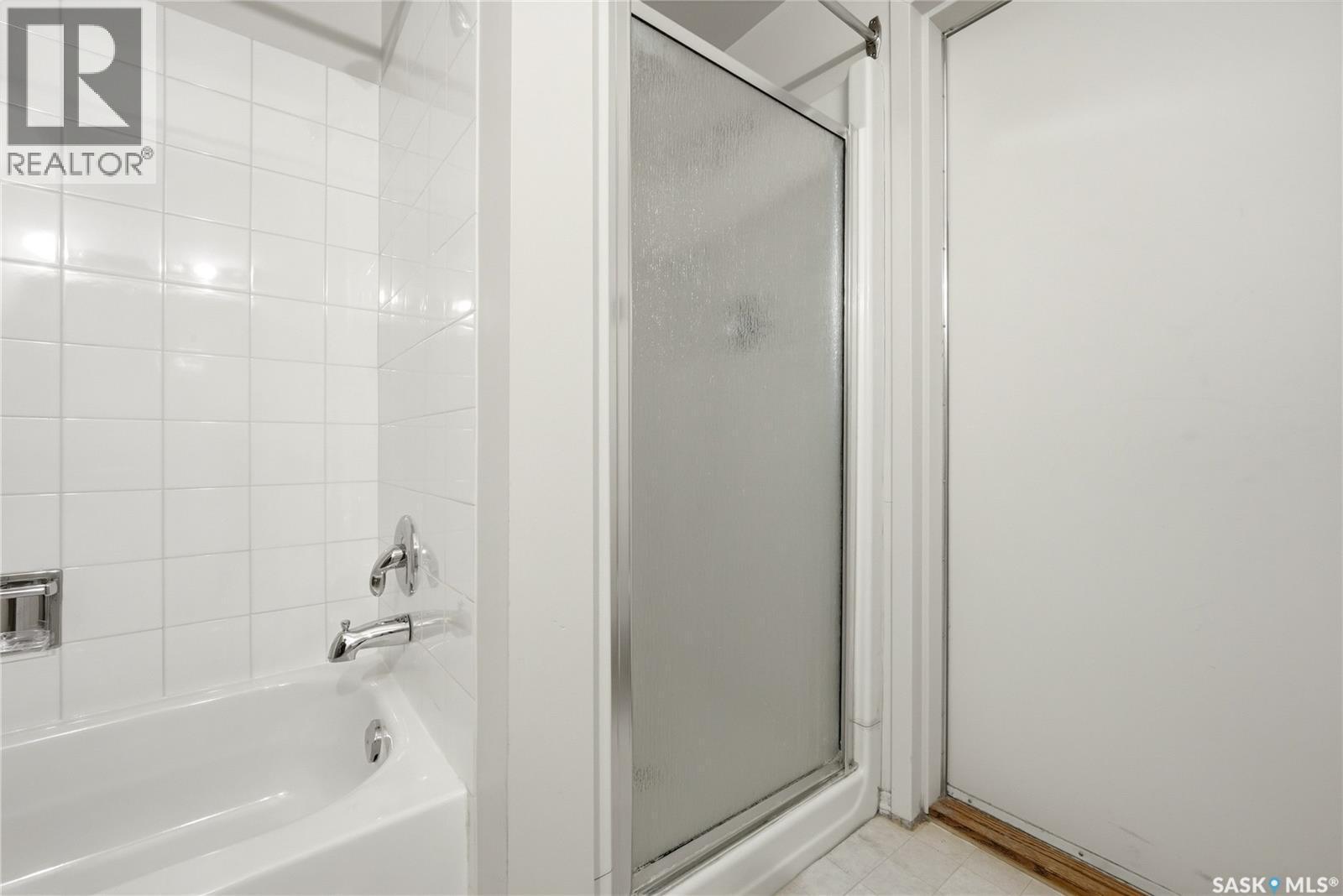 301 1836 Scarth Street, Regina, SK - Indoor Photo Showing Bathroom