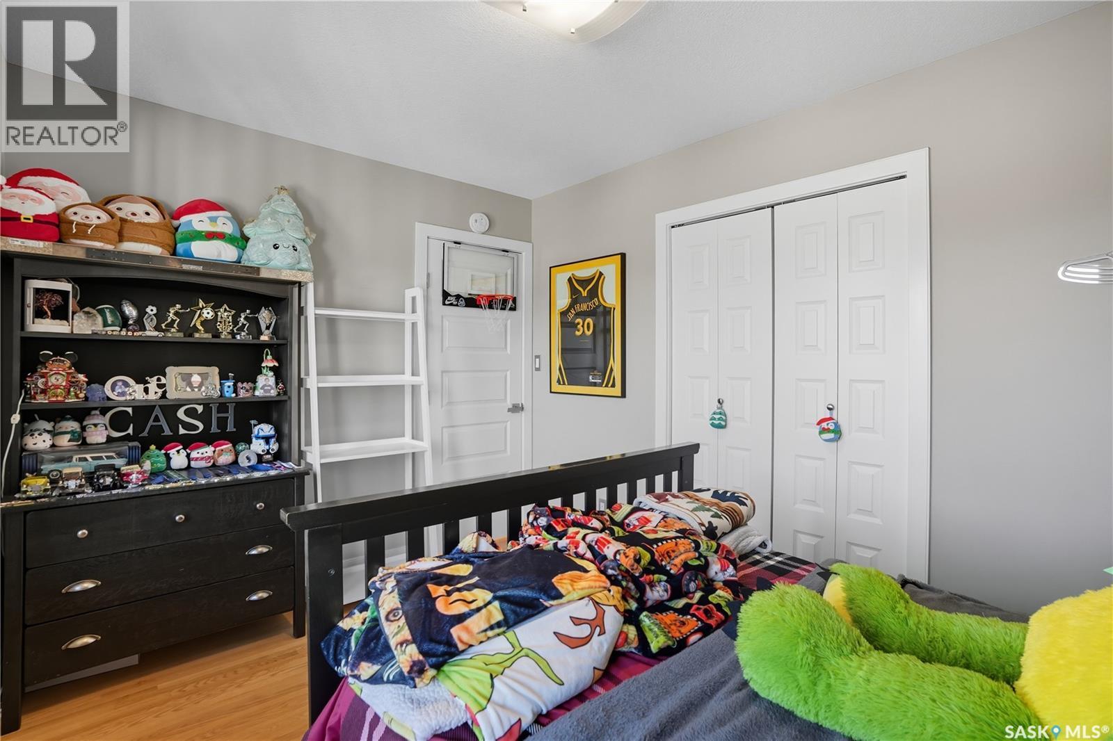 34 Leslie Place, Regina, SK - Indoor Photo Showing Bedroom