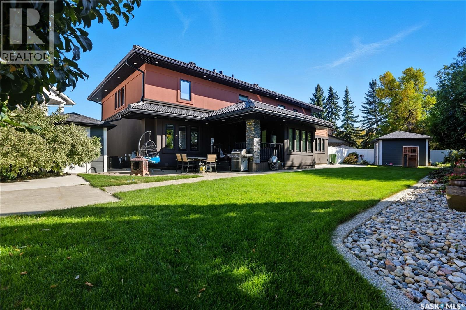 34 Leslie Place, Regina, SK - Outdoor With Deck Patio Veranda