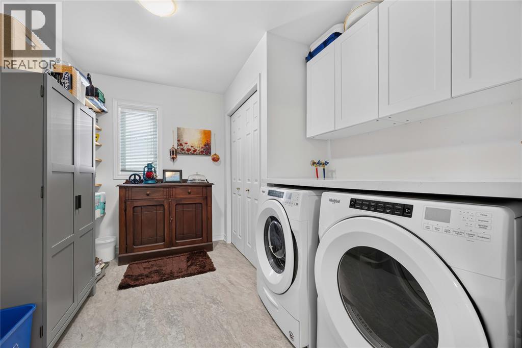 5700 Blackwell Sideroad Unit# 367, Sarnia, ON - Indoor Photo Showing Laundry Room