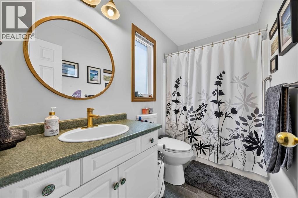 5700 Blackwell Sideroad Unit# 367, Sarnia, ON - Indoor Photo Showing Bathroom