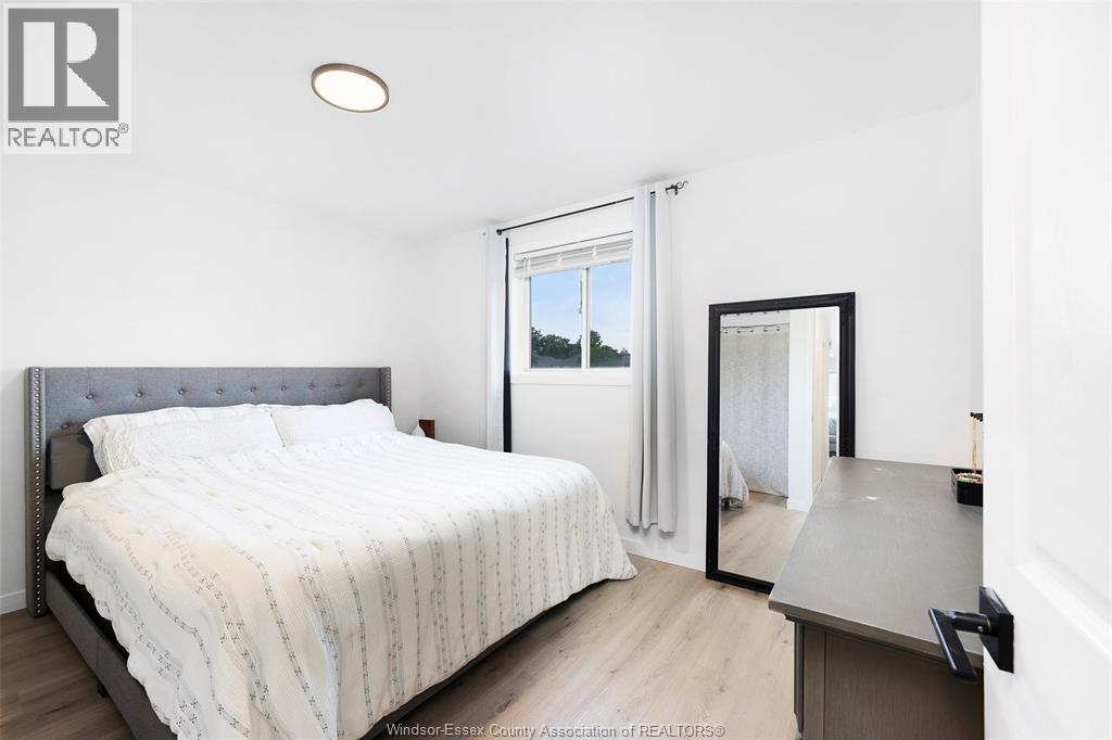 2782 Allyson, Windsor, ON - Indoor Photo Showing Bedroom