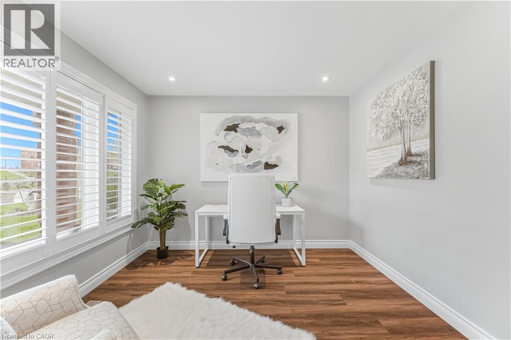 3332 Testimony Square, Mississauga, ON - Indoor