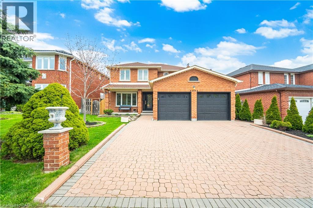 3332 Testimony Square, Mississauga, ON - Outdoor With Facade