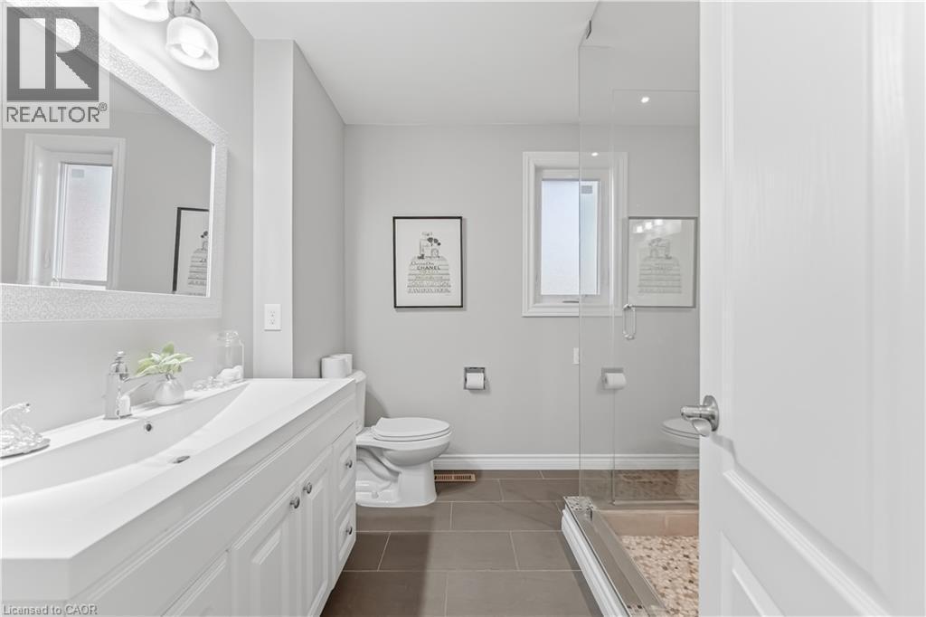 3332 Testimony Square, Mississauga, ON - Indoor Photo Showing Bathroom