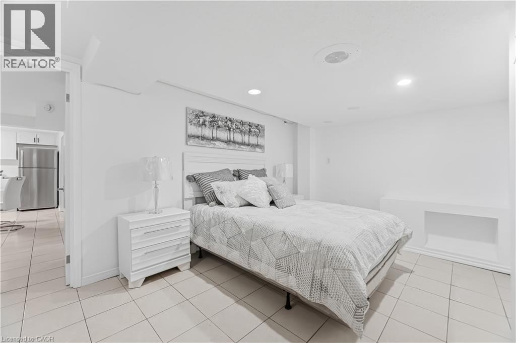 3332 Testimony Square, Mississauga, ON - Indoor Photo Showing Bedroom