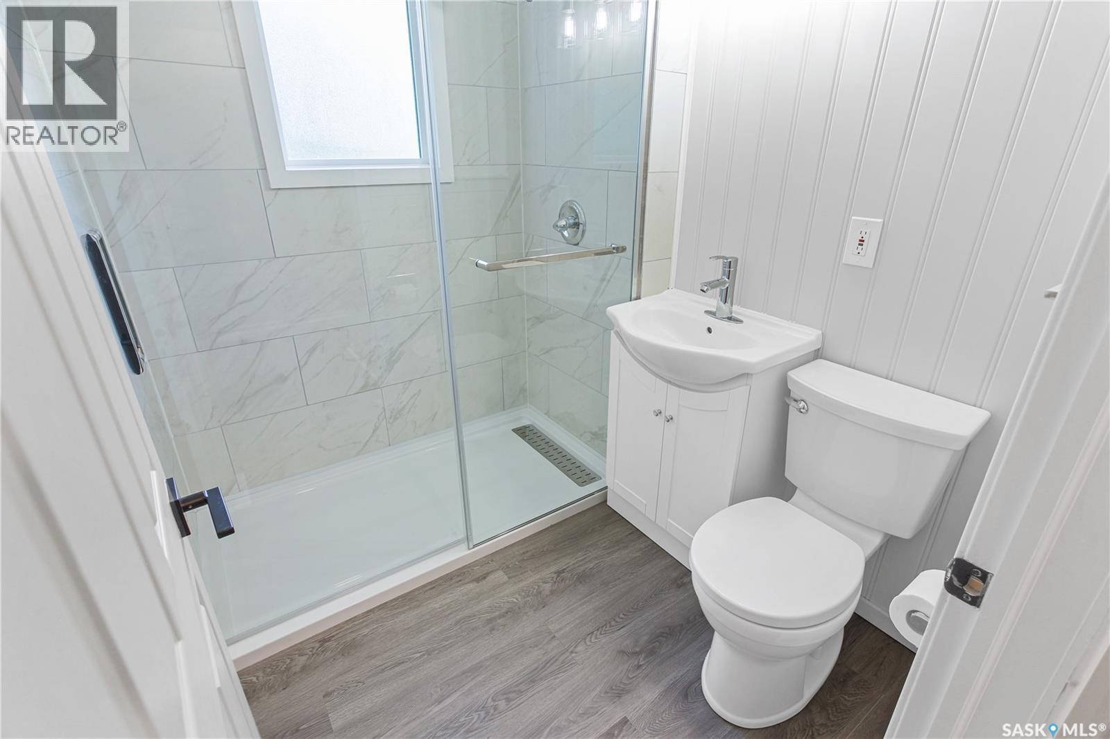 208 Edwards Street, Strasbourg, SK - Indoor Photo Showing Bathroom