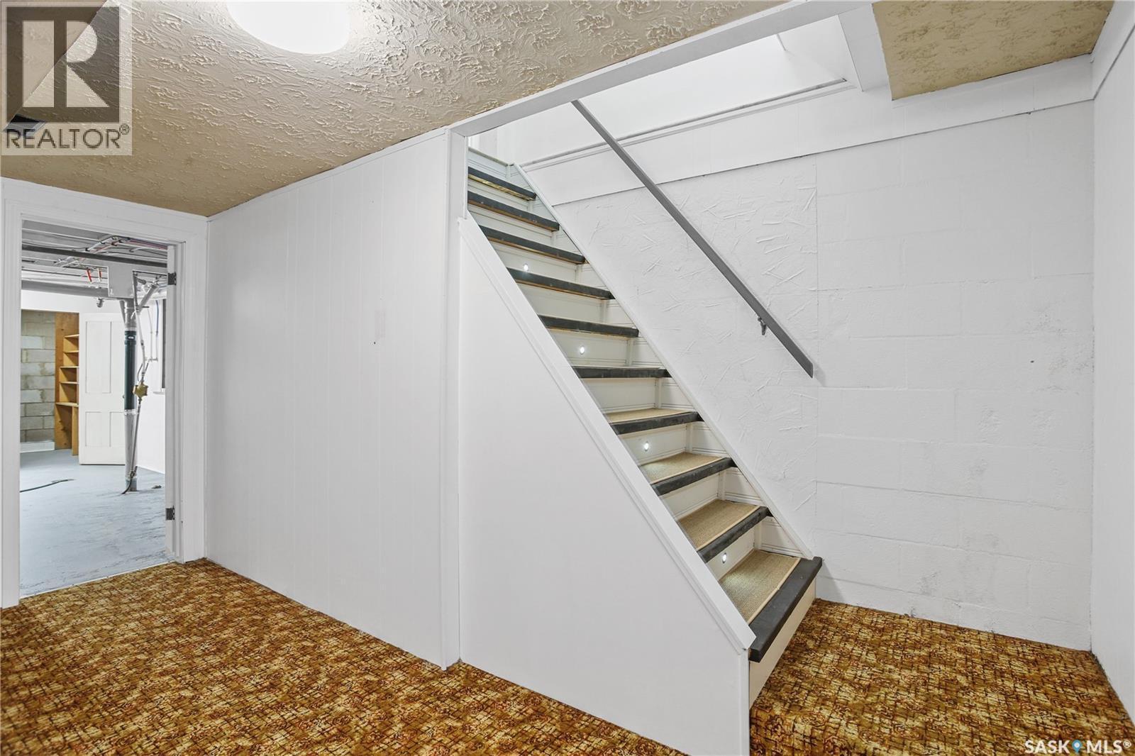 208 Edwards Street, Strasbourg, SK - Indoor Photo Showing Other Room