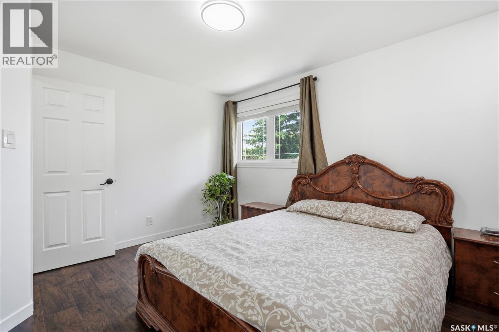 555 Nordstrum Road, Saskatoon, SK - Indoor Photo Showing Bedroom