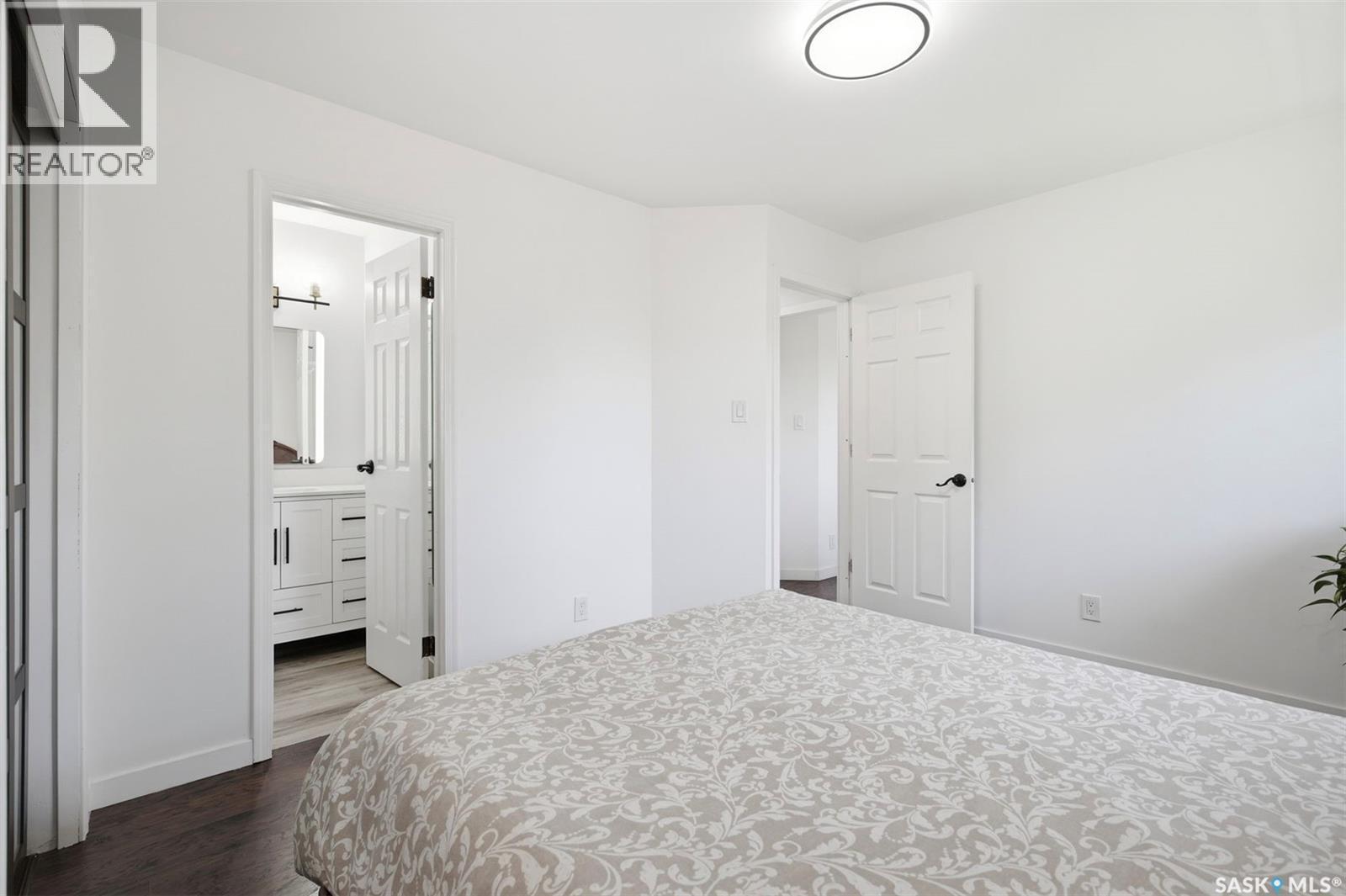 555 Nordstrum Road, Saskatoon, SK - Indoor Photo Showing Bedroom