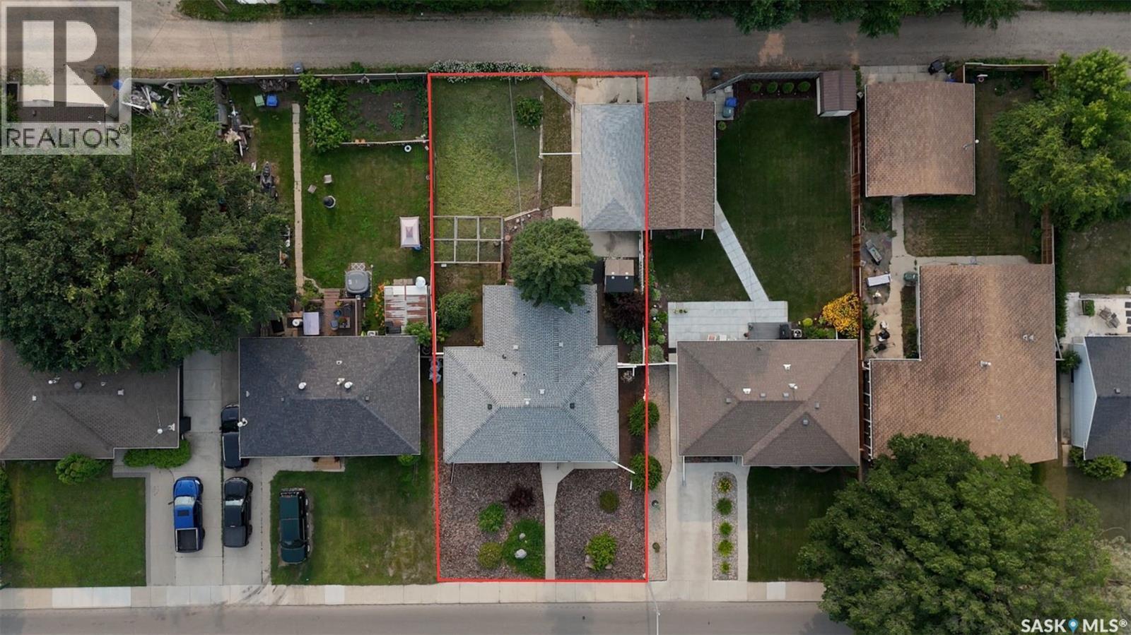2808 Clarence Avenue S, Saskatoon, SK - Outdoor