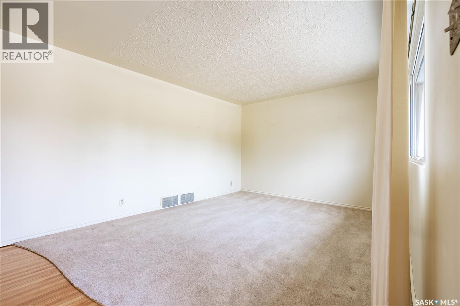 2808 Clarence Avenue S, Saskatoon, SK - Indoor Photo Showing Other Room