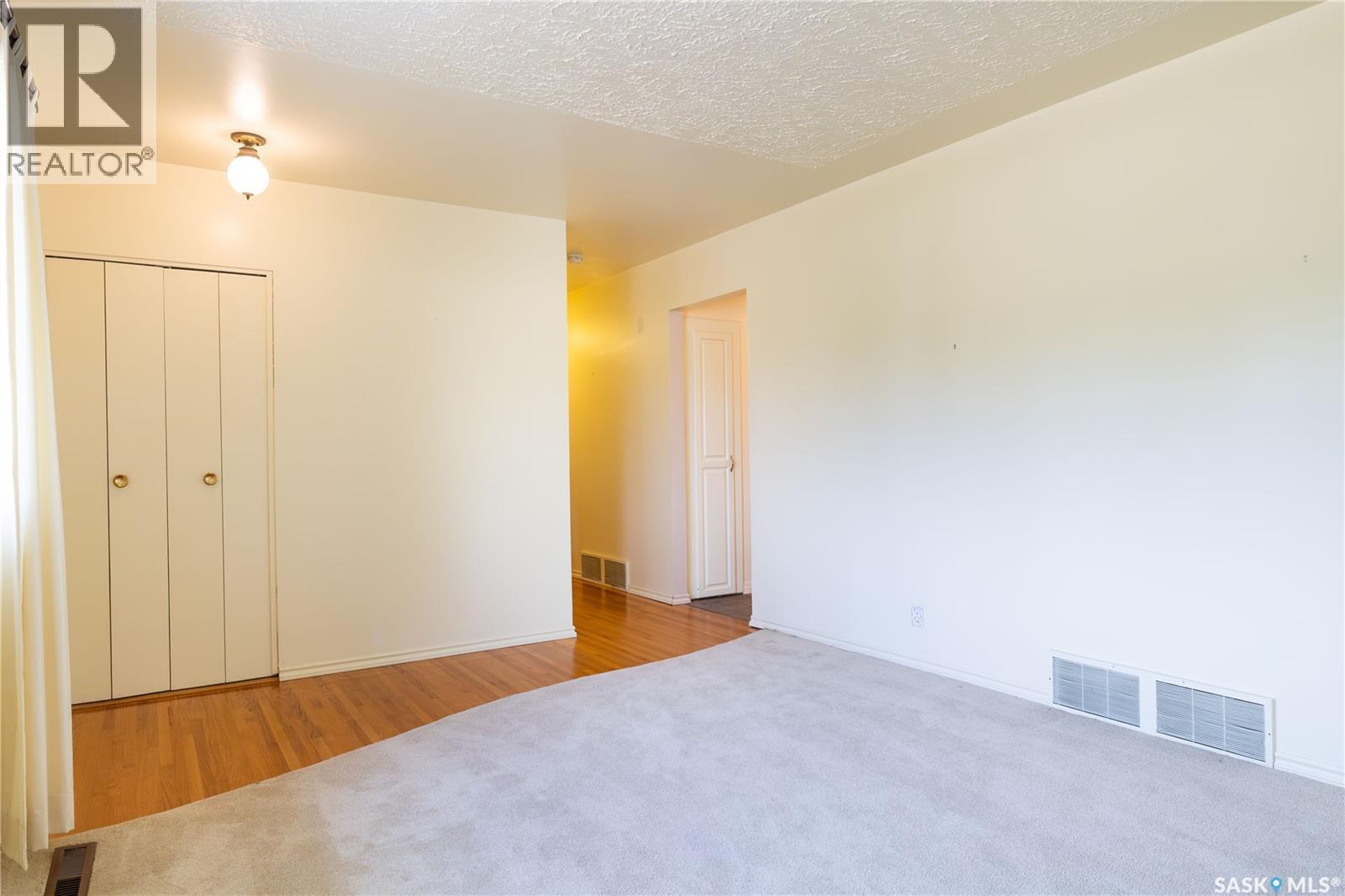 2808 Clarence Avenue S, Saskatoon, SK - Indoor Photo Showing Other Room