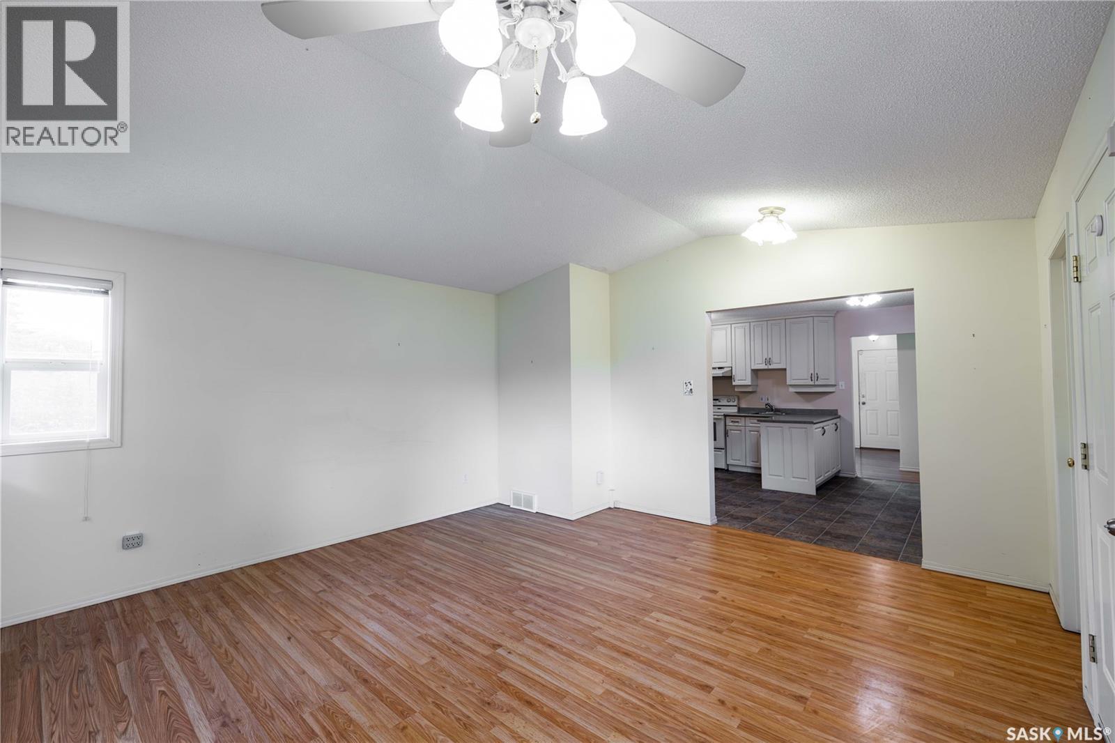 2808 Clarence Avenue S, Saskatoon, SK - Indoor Photo Showing Other Room