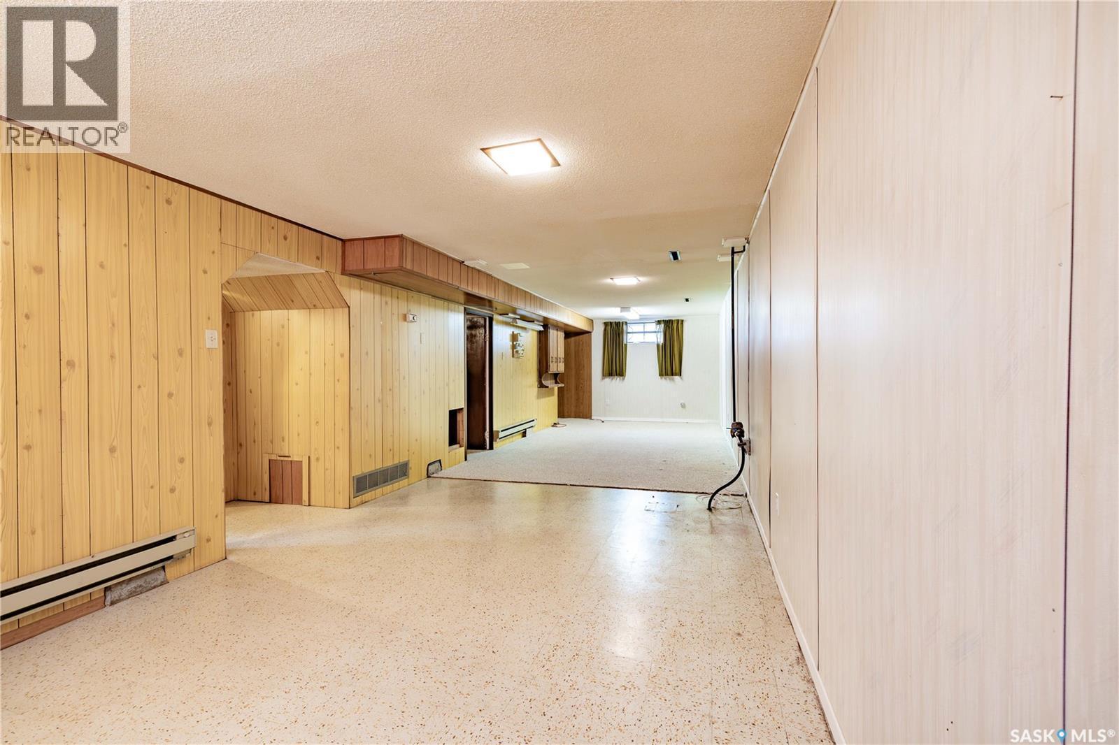 2808 Clarence Avenue S, Saskatoon, SK - Indoor Photo Showing Other Room