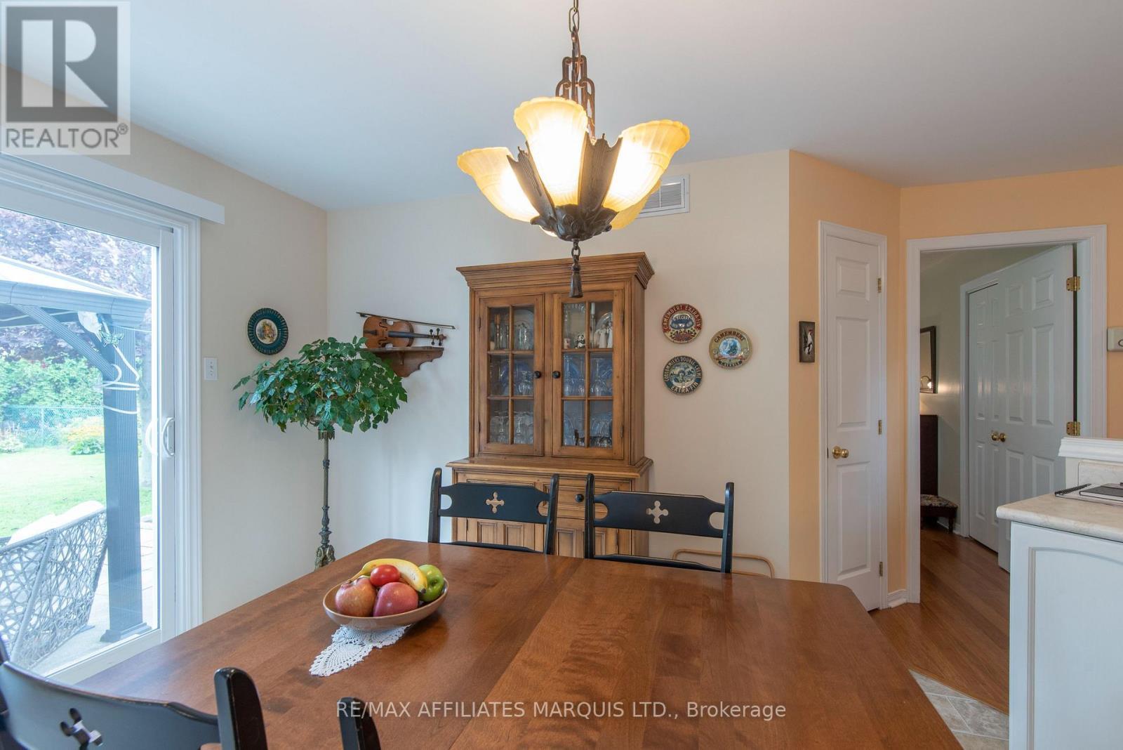 248 Northwoods Crescent, Cornwall, ON - Indoor Photo Showing Dining Room