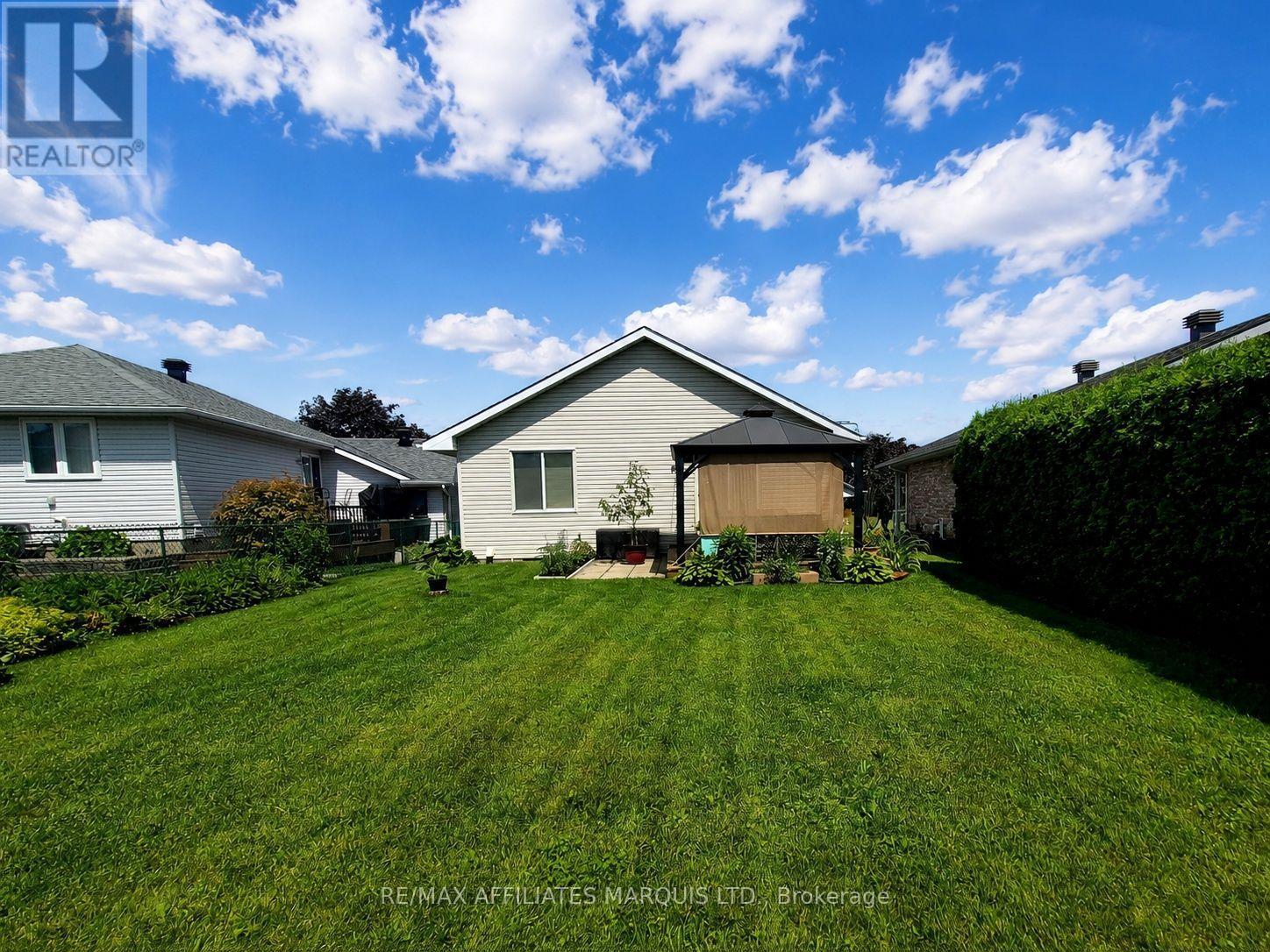 248 Northwoods Crescent, Cornwall, ON - Outdoor