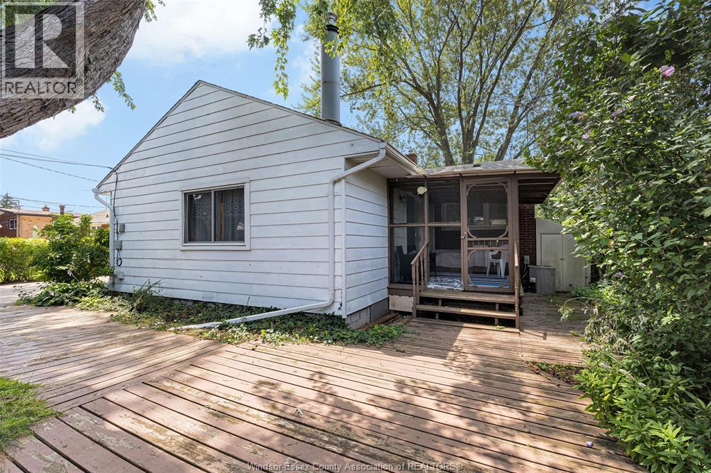3660 Roxborough, Windsor, ON - Outdoor With Deck Patio Veranda