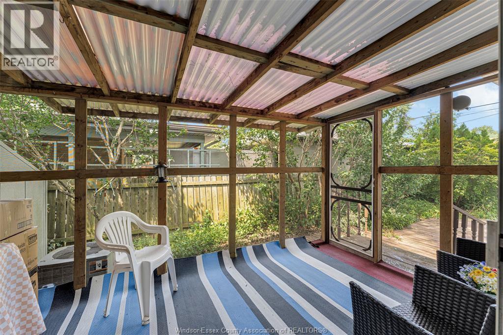 3660 Roxborough, Windsor, ON - With Deck Patio Veranda With Exterior