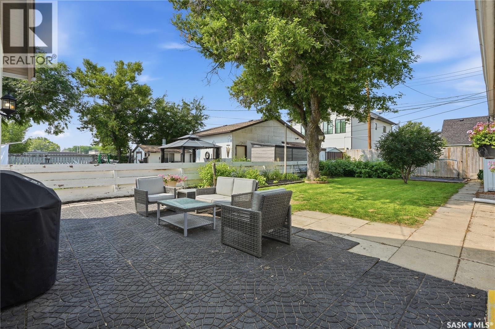 1607 Alexandra Avenue, Saskatoon, SK - Outdoor