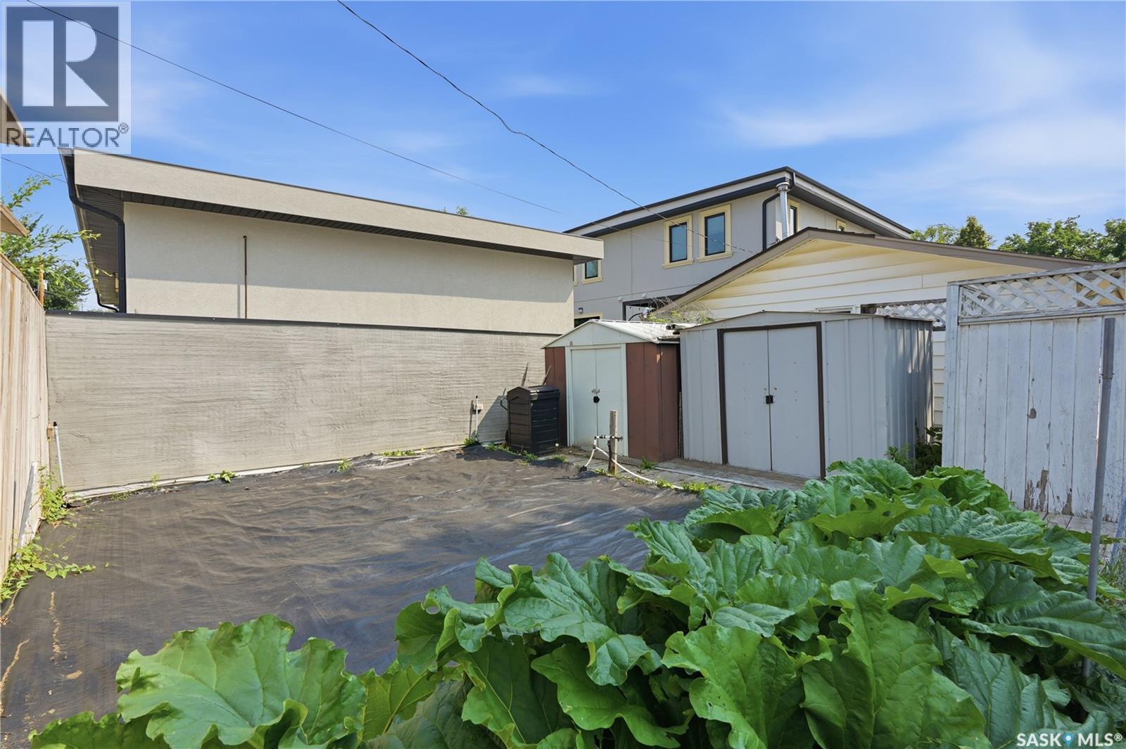 1607 Alexandra Avenue, Saskatoon, SK - Outdoor