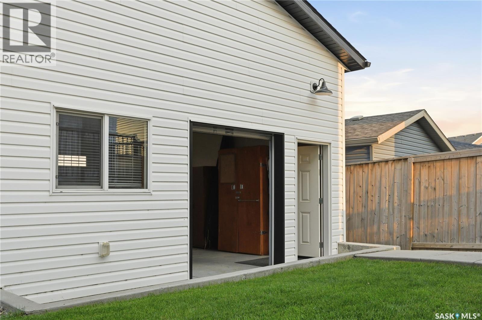 659 Secord Bend, Saskatoon, SK - Outdoor With Exterior